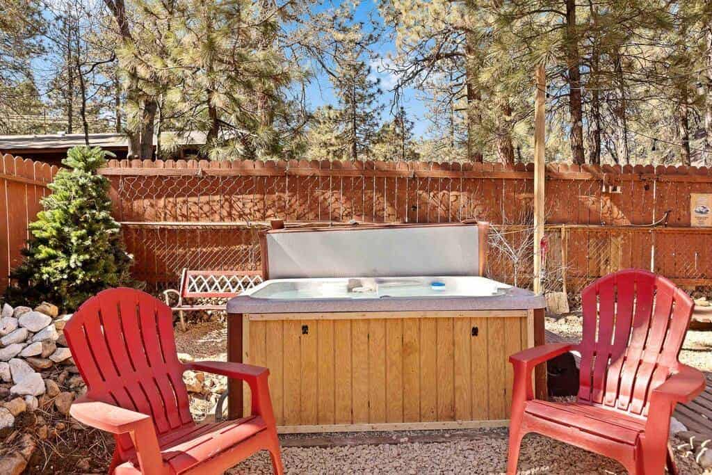 002 The Red Porch Cabin Mid Century Chic Big Bear Vacation Rentals
