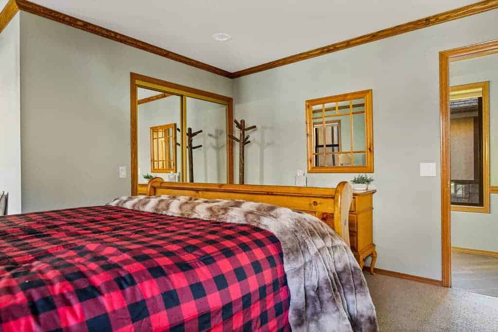035 Roaring Lion Lakefront Lodge Big Bear Vacation Rentals