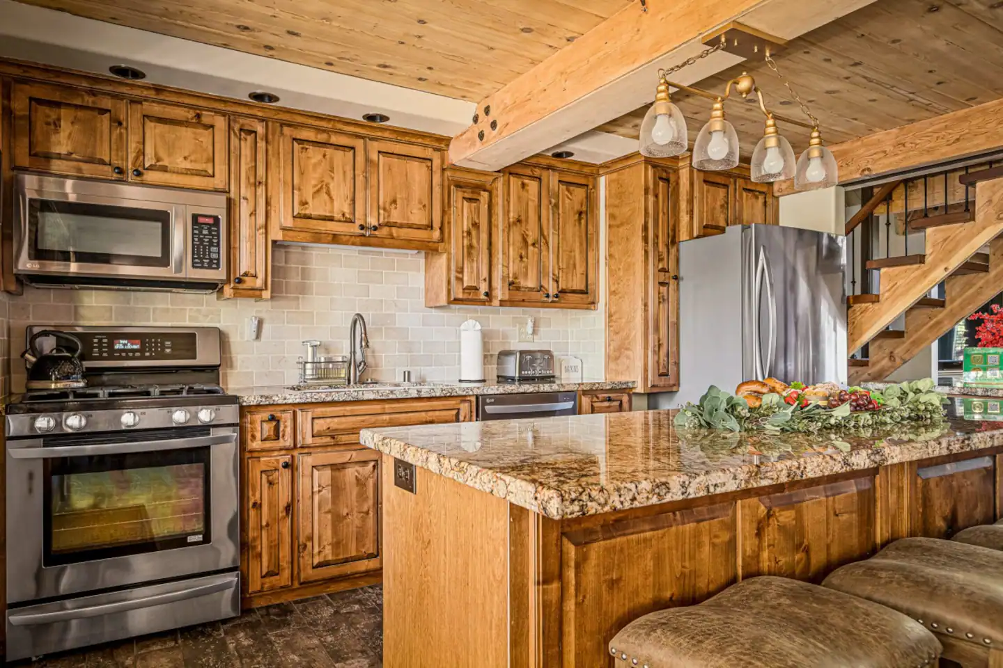 008 Treehouse Cottage A-Frame Big Bear Vacation Rentals