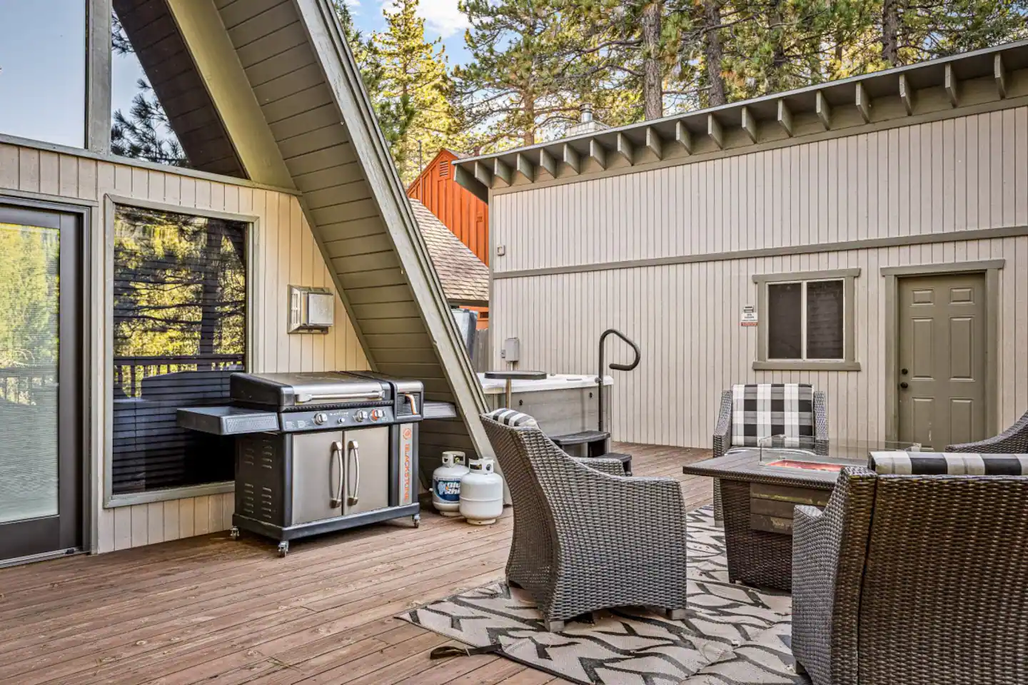 039 Treehouse Cottage A-Frame Big Bear Vacation Rentals