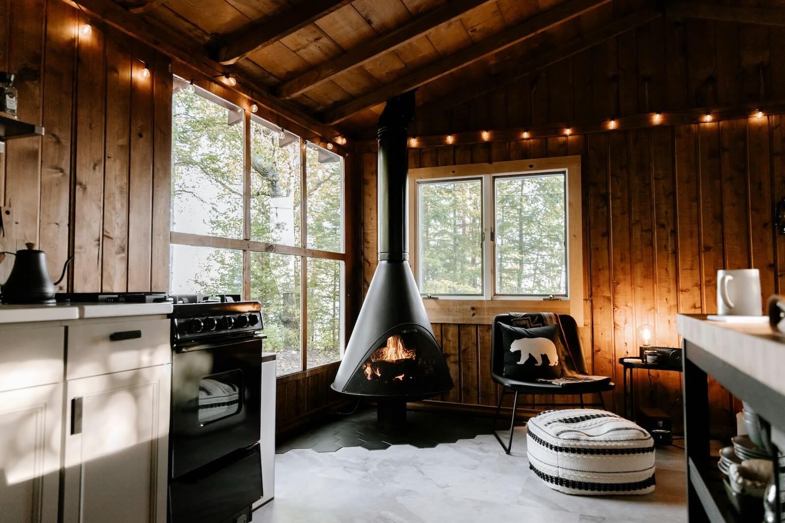 vrbo vs airbnb for cabin rental hosts (1)